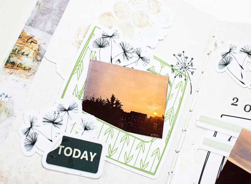 SKU_16012_Scrapbook_Layout_800_Prev02